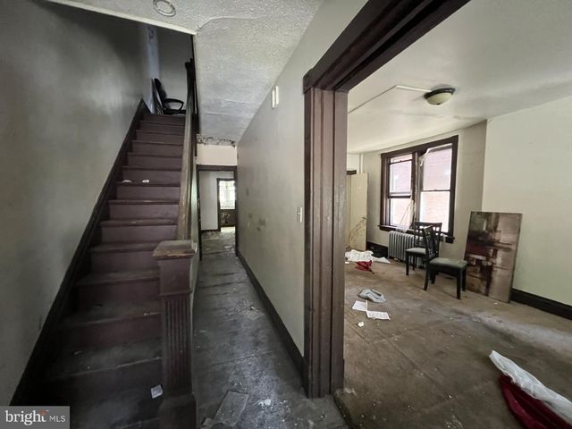 1939 WHITEHALL ST, Harrisburg, PA 17103