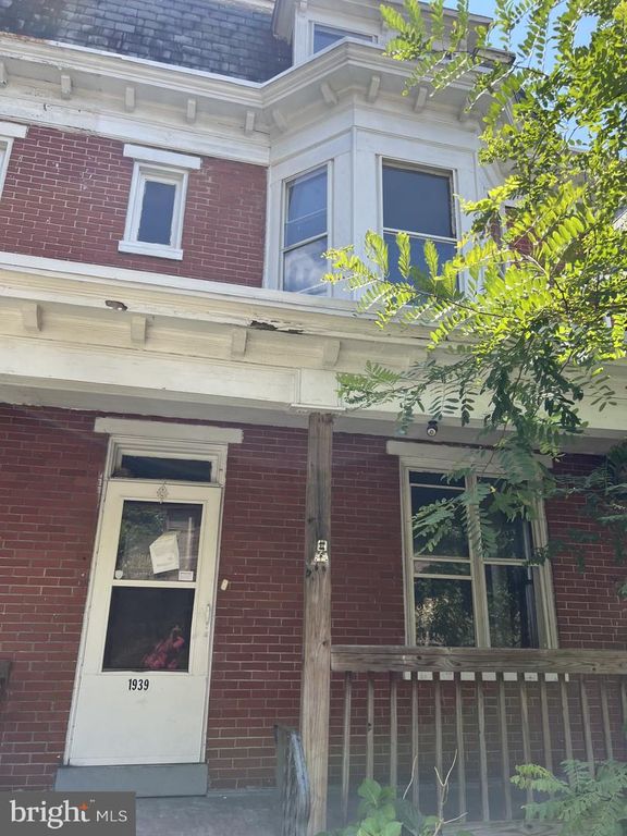 1939 WHITEHALL ST, Harrisburg, PA 17103