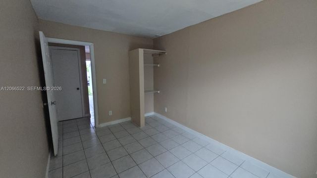 954 SW 74th Avenue, North Lauderdale, FL 33068