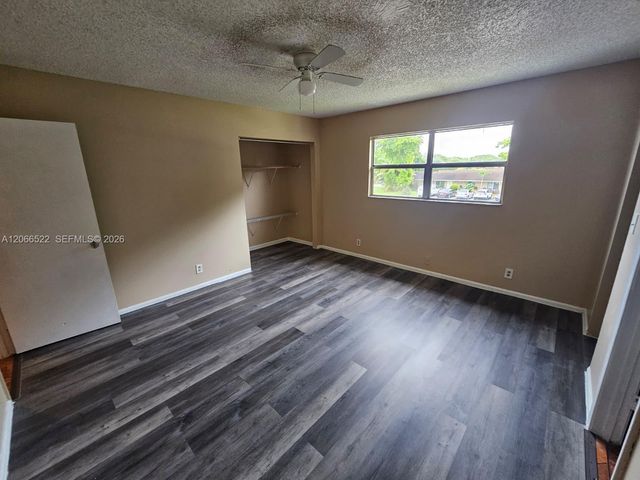 954 SW 74th Avenue, North Lauderdale, FL 33068