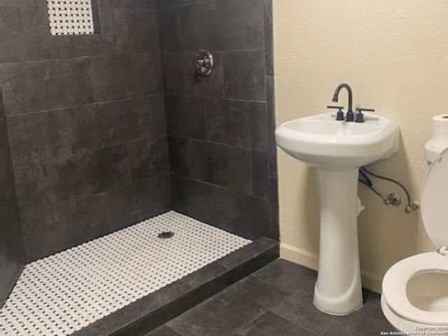 200 Persons, Stockdale, TX 78160