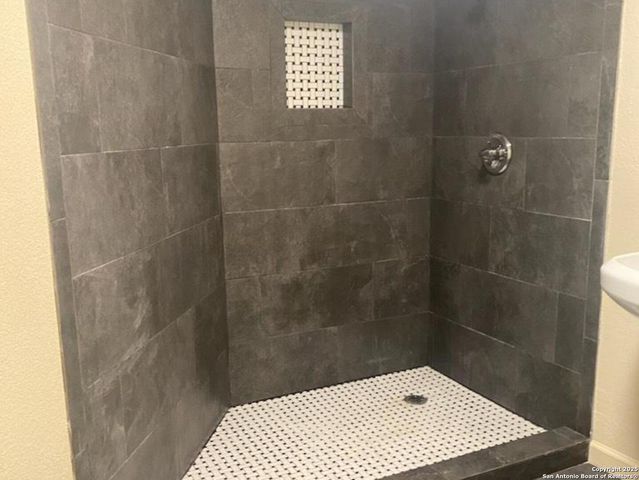 200 Persons, Stockdale, TX 78160