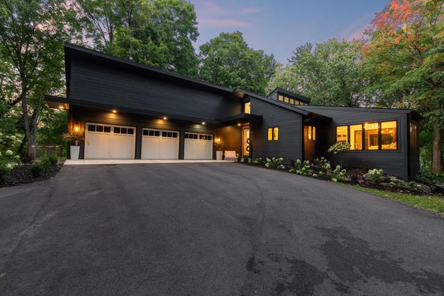 3 Crescent Street, Minnetonka Beach, MN 55391