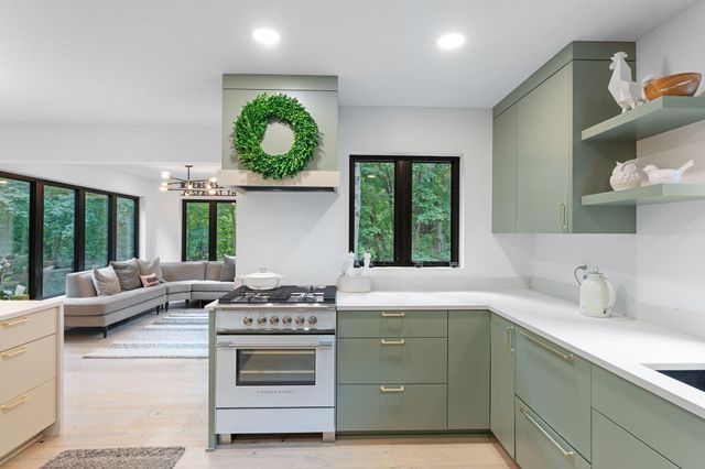 3 Crescent Street, Minnetonka Beach, MN 55391