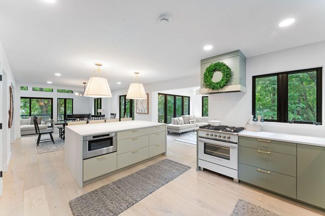 3 Crescent Street, Minnetonka Beach, MN 55391