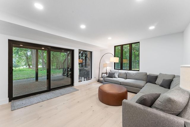 3 Crescent Street, Minnetonka Beach, MN 55391