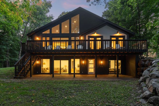 3 Crescent Street, Minnetonka Beach, MN 55391