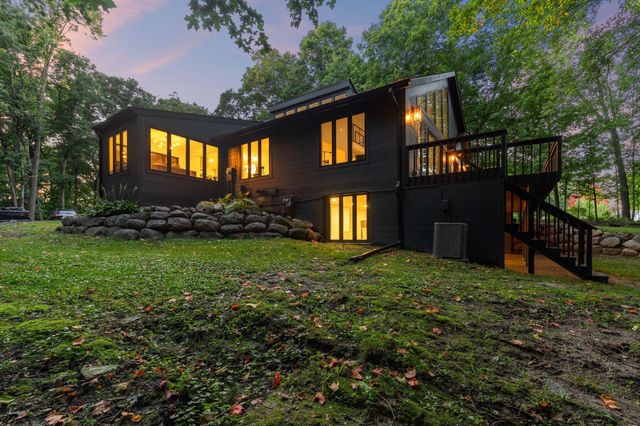 3 Crescent Street, Minnetonka Beach, MN 55391