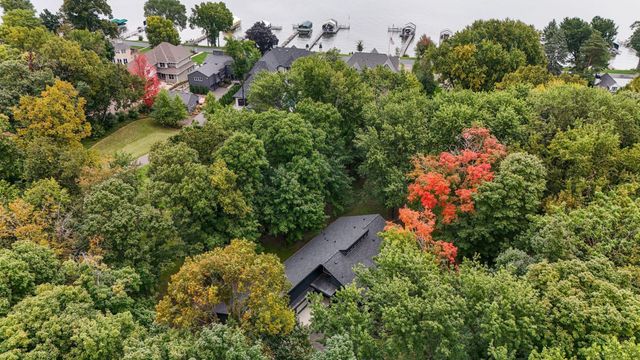 3 Crescent Street, Minnetonka Beach, MN 55391