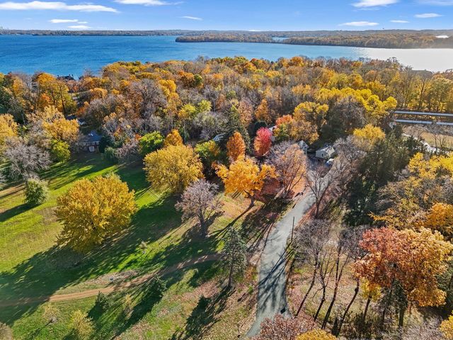 3 Crescent Street, Minnetonka Beach, MN 55391