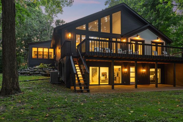 3 Crescent Street, Minnetonka Beach, MN 55391