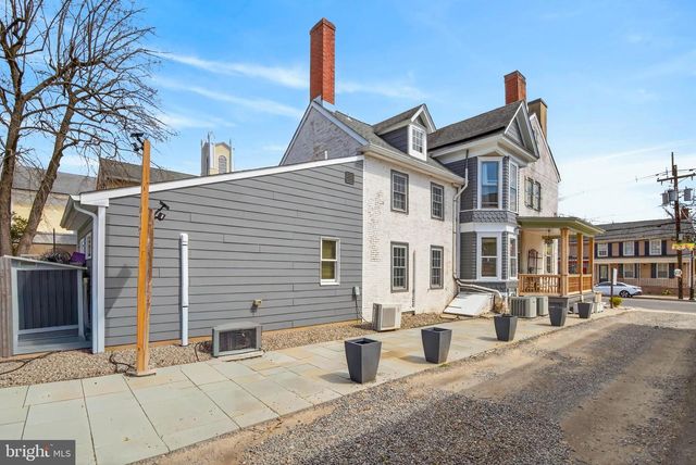 22 S MAIN STREET, Allentown, NJ 08501