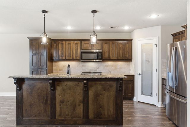 2230 Hunter Drive, Pea Ridge, AR 72751