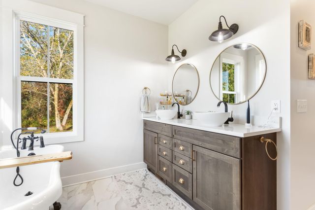 13670 73rd Street, South Haven, MI 49090