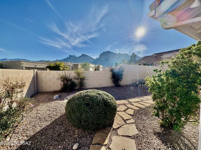 9970 N Colony Drive, Oro Valley, AZ 85737