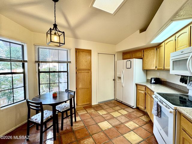 9970 N Colony Drive, Oro Valley, AZ 85737