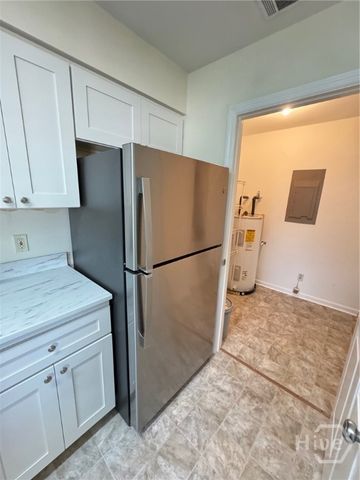 412 E Hall Street, Savannah, GA 31401