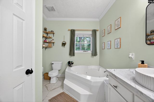 213 Lakeview Road, Eastover, SC 29044