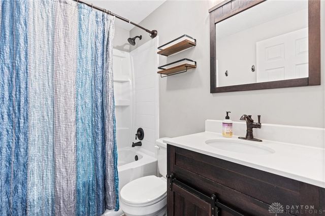 6936 Shellcross Drive, Dayton, OH 45424