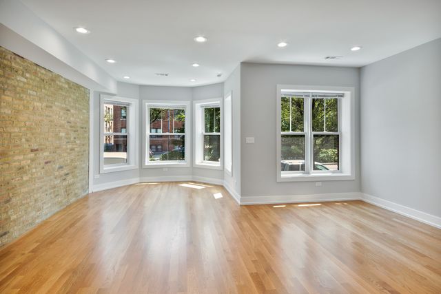 4624 N Ashland Avenue 2S, Chicago, IL 60640