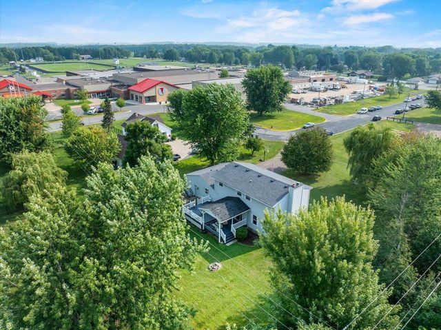 211 N 5TH AVENUE, Abbotsford, WI 54405