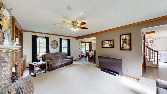 211 N 5TH AVENUE, Abbotsford, WI 54405