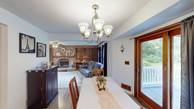 211 N 5TH AVENUE, Abbotsford, WI 54405