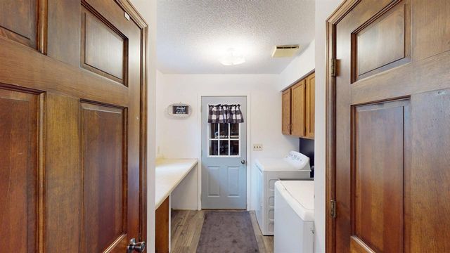 211 N 5TH AVENUE, Abbotsford, WI 54405