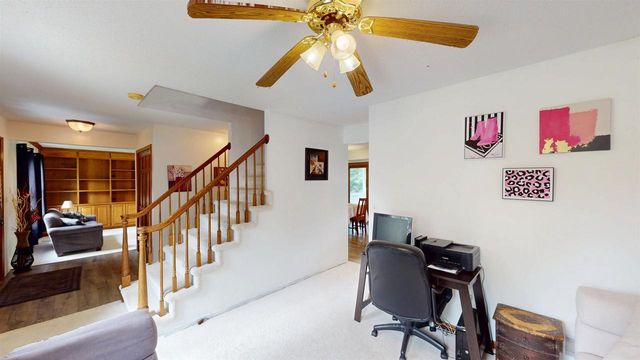 211 N 5TH AVENUE, Abbotsford, WI 54405