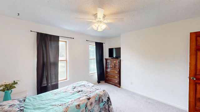 211 N 5TH AVENUE, Abbotsford, WI 54405