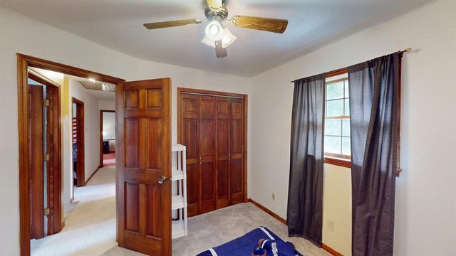 211 N 5TH AVENUE, Abbotsford, WI 54405