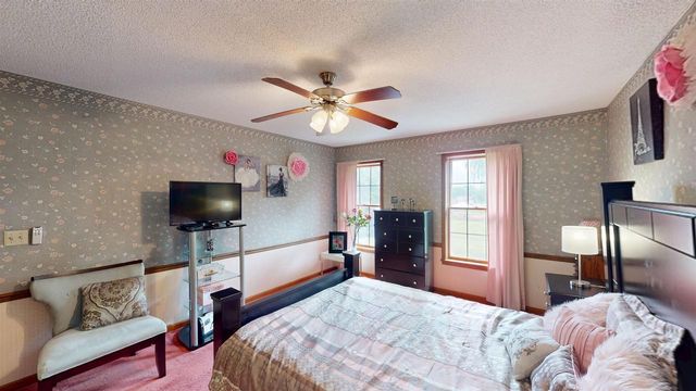 211 N 5TH AVENUE, Abbotsford, WI 54405