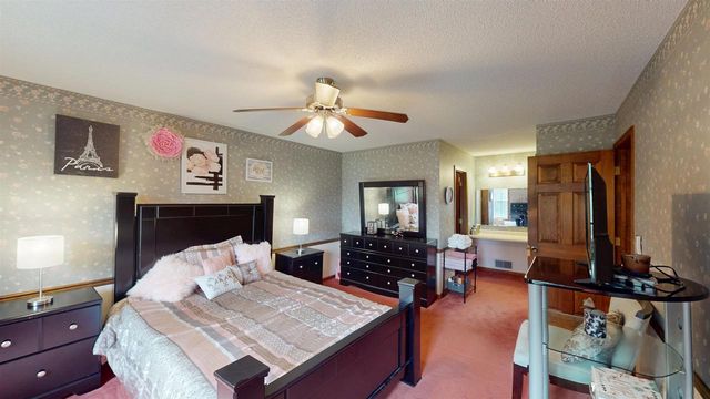 211 N 5TH AVENUE, Abbotsford, WI 54405