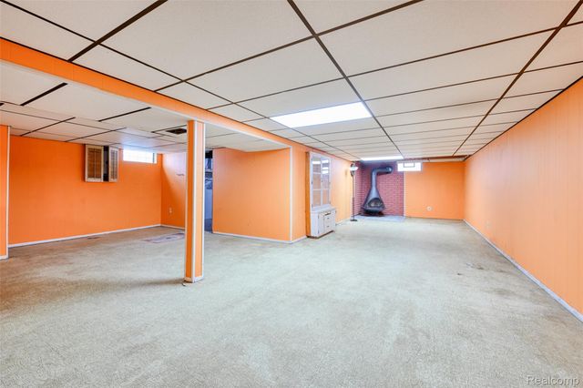 2460 Massena Street, Commerce Charter Township, MI 48382