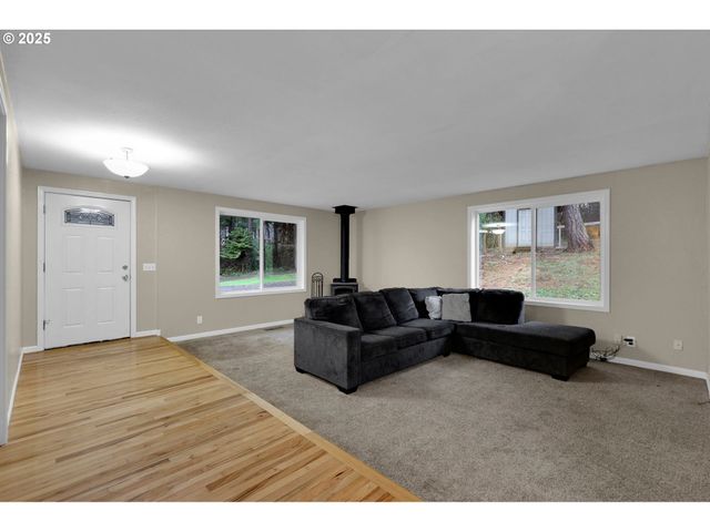 90361 BAKER Rd, Elmira, OR 97437