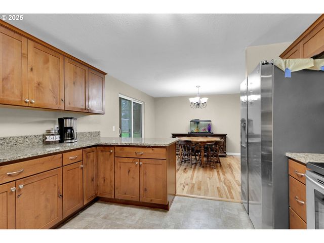 90361 BAKER Rd, Elmira, OR 97437