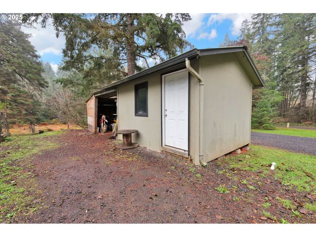 90361 BAKER Rd, Elmira, OR 97437