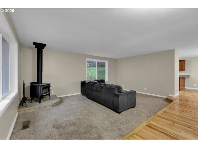 90361 BAKER Rd, Elmira, OR 97437