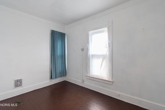 2422 Lawrence Avenue, Toledo, OH 43620