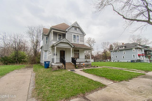 2422 Lawrence Avenue, Toledo, OH 43620