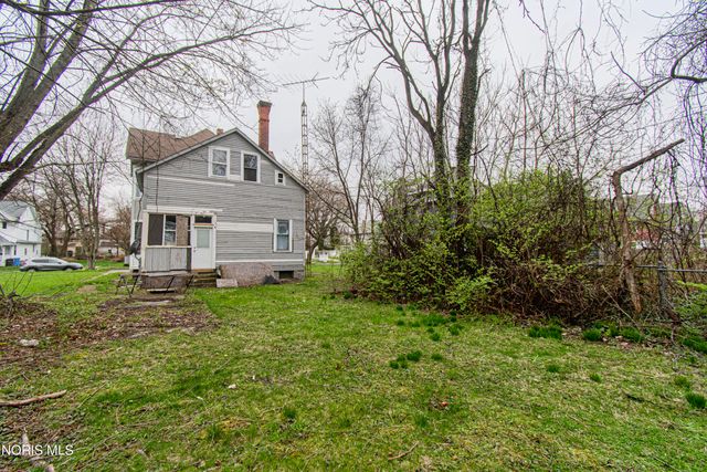 2422 Lawrence Avenue, Toledo, OH 43620