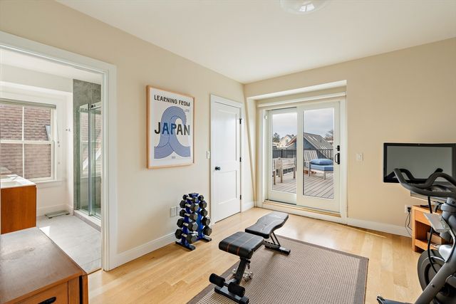 12 Putnam St 2, Somerville, MA 02143