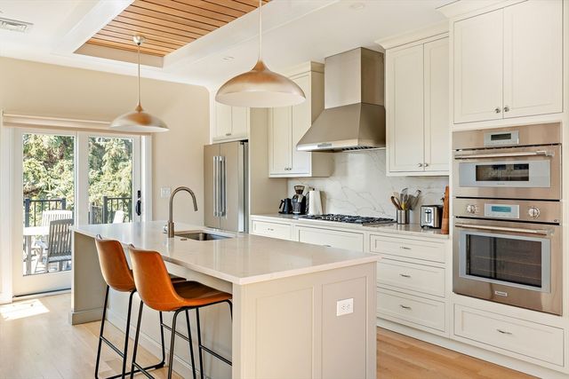 12 Putnam St 2, Somerville, MA 02143