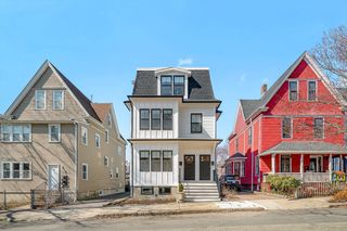 12 Putnam St 2, Somerville, MA 02143