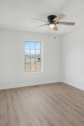 216 DJ Dr, Lafayette, TN 37083