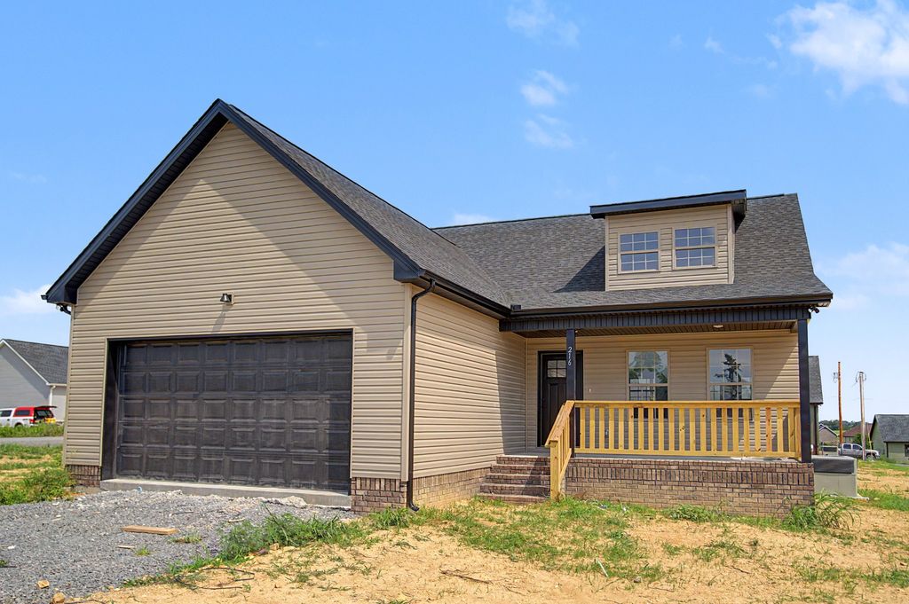 216 DJ Dr, Lafayette, TN 37083
