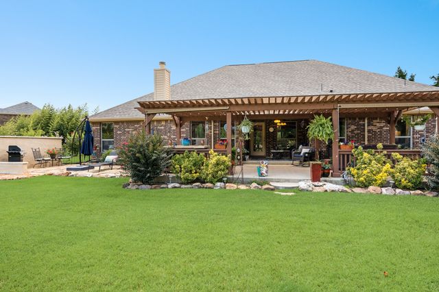 104 Lost Colt Drive, Mclendon Chisholm, TX 75032