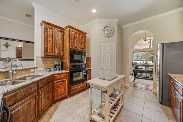 104 Lost Colt Drive, Mclendon Chisholm, TX 75032