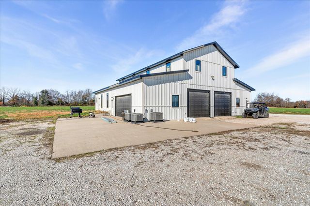 6752 N Farm Road 141, Springfield, MO 65803