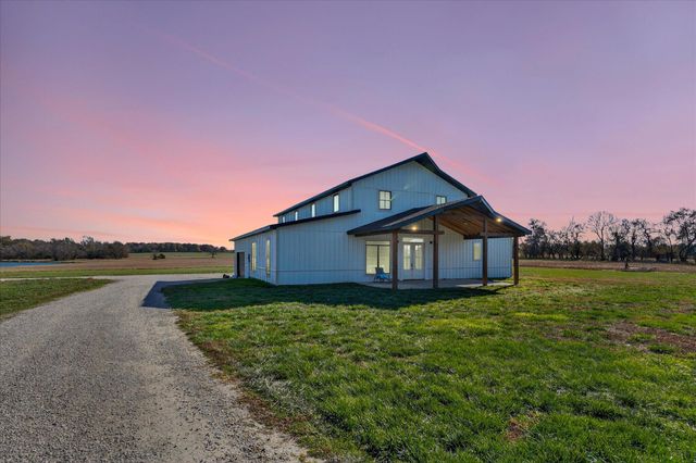 6752 N Farm Road 141, Springfield, MO 65803